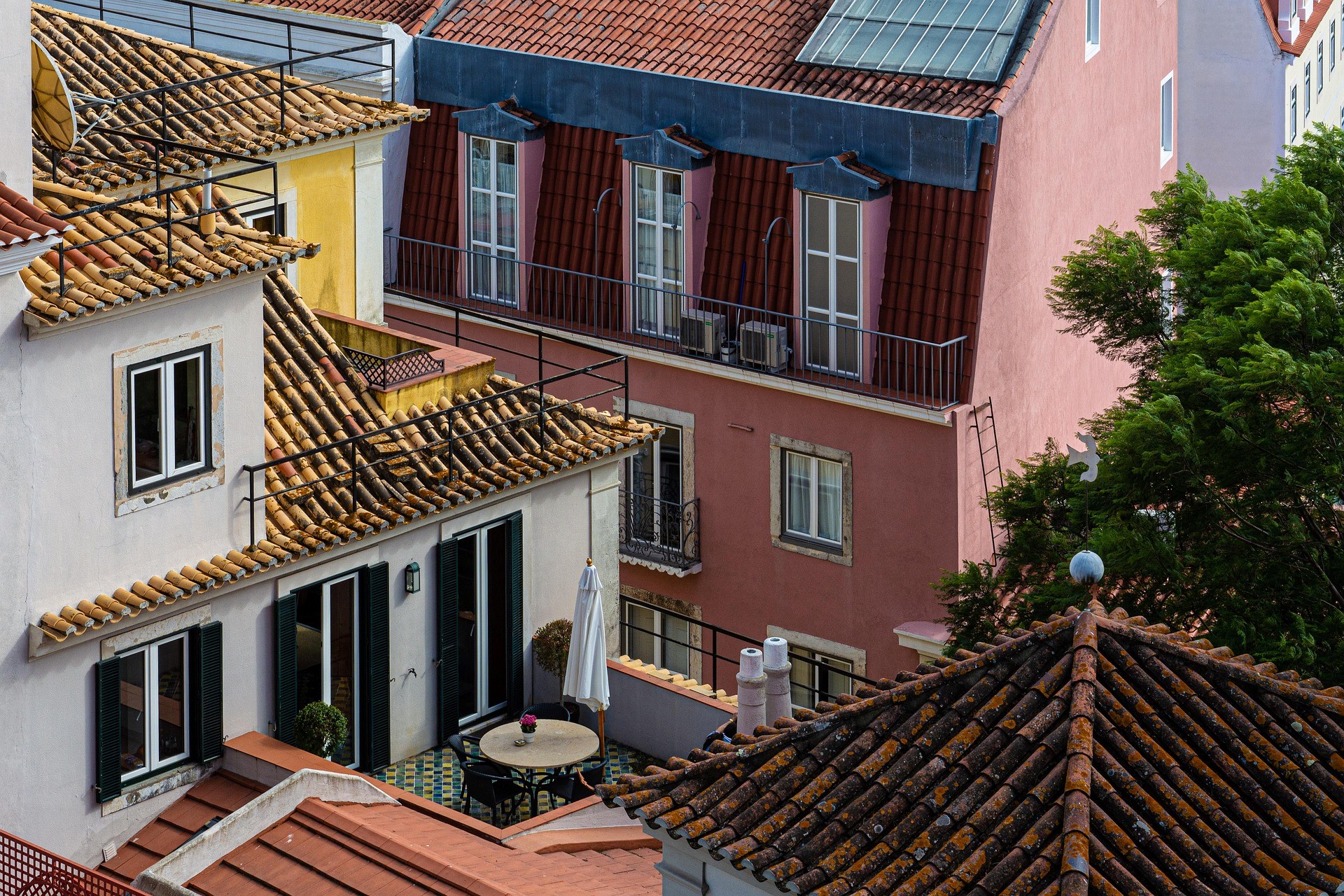 Vista de telhados de Lisboa